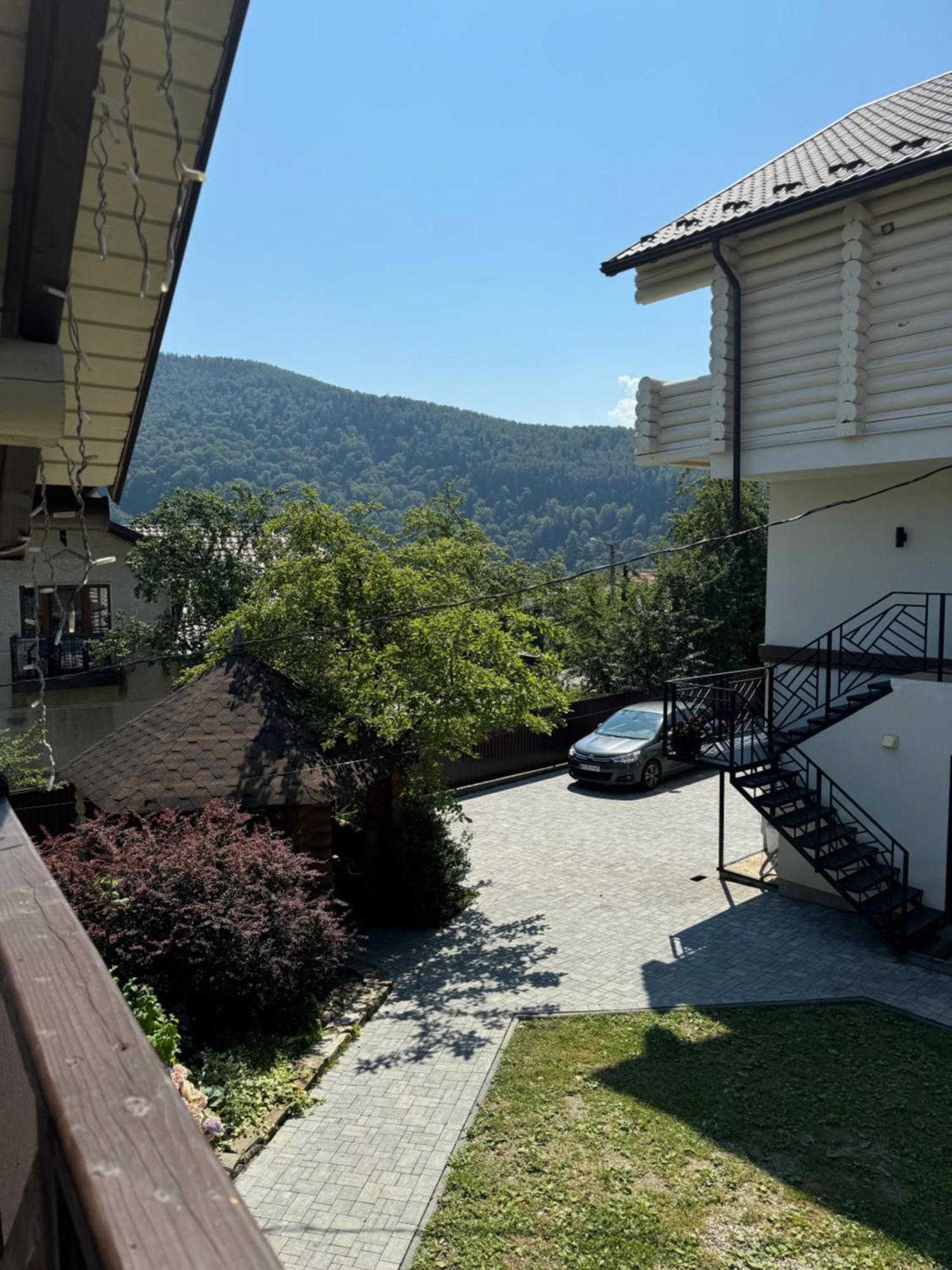Вілла Розмарія Yaremche Exterior photo